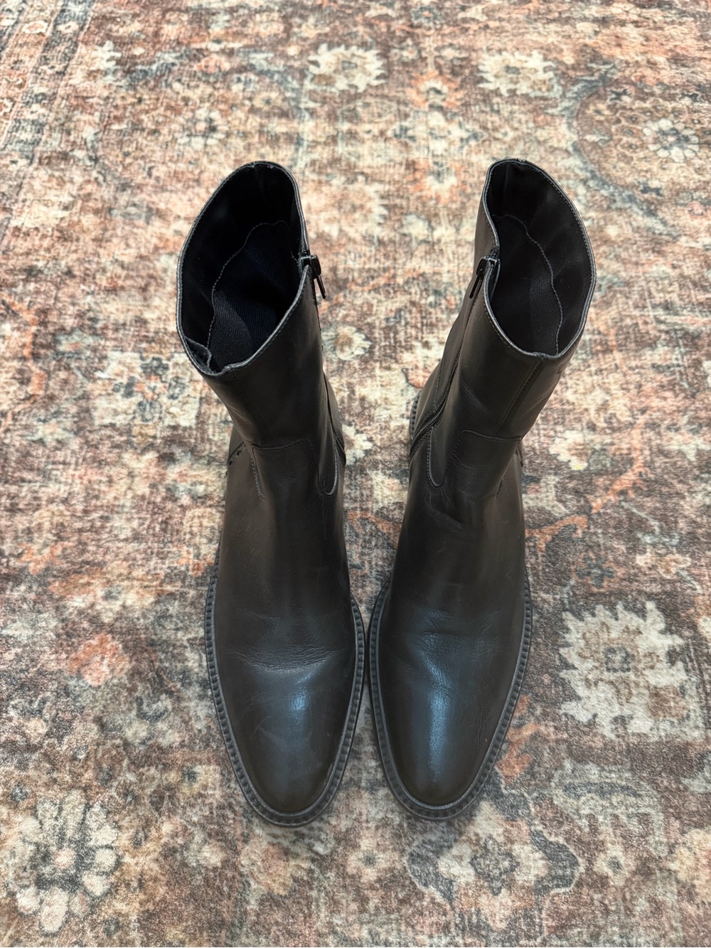 Women’s Eddie Bauer Black Leather Zip-Back Boots